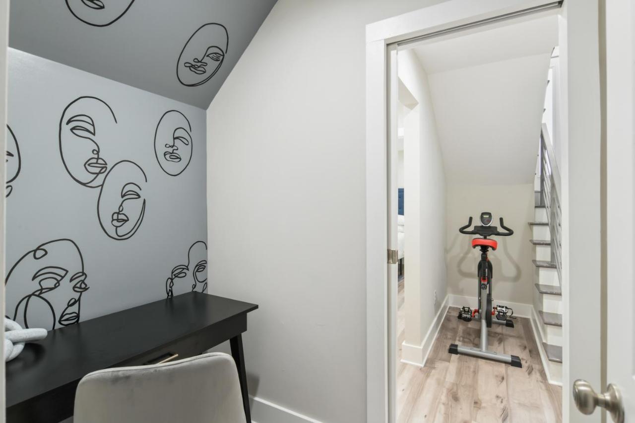 The Red Door - Ultra Modern Atlanta Home - Designedbydom ภายนอก รูปภาพ