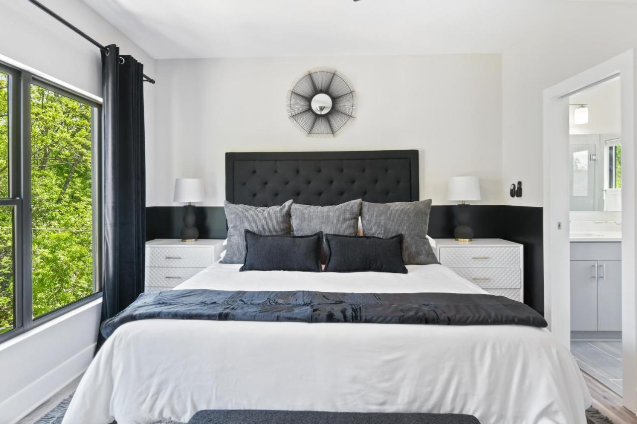 The Red Door - Ultra Modern Atlanta Home - Designedbydom ภายนอก รูปภาพ