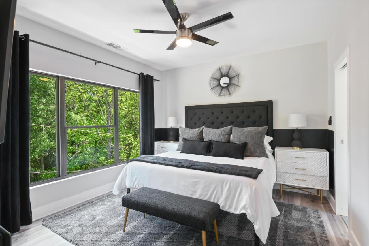 The Red Door - Ultra Modern Atlanta Home - Designedbydom ภายนอก รูปภาพ